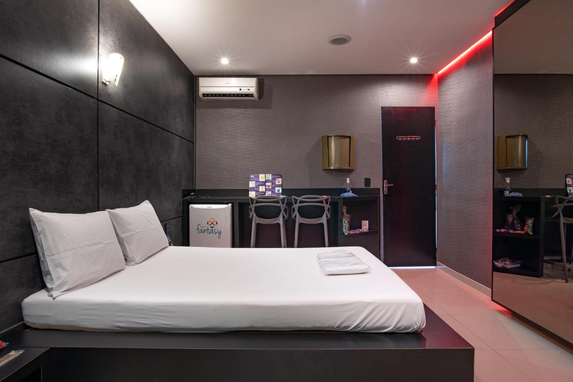 Motel Fantasy 3 (Adults Only) بيلو هورزونتي المظهر الخارجي الصورة